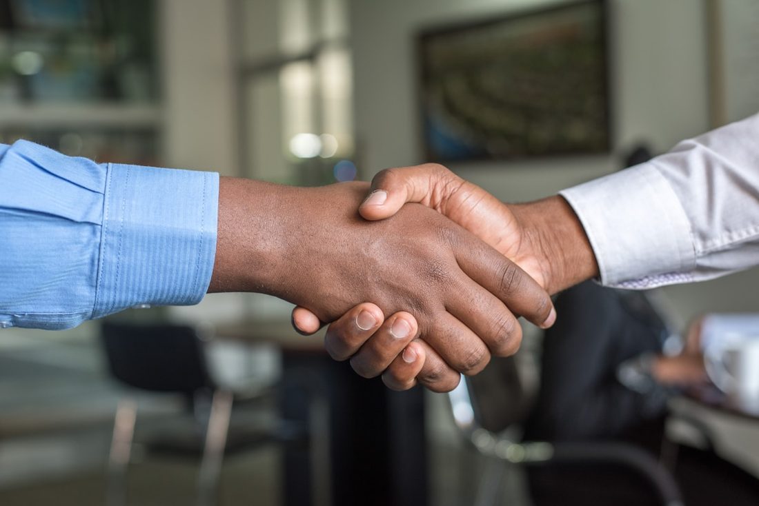 球友会 APP 收藏与个人中心示意